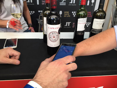 La 32 Mostra PROAVA de Vins i Aliments apuesta por la innovaci�n con el uso de las pulseras inteligentes
