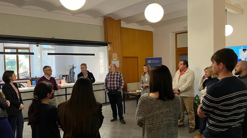 CEEI Alcoy-Valencia empieza a�o con una acci�n interna: Comprometidos por 12