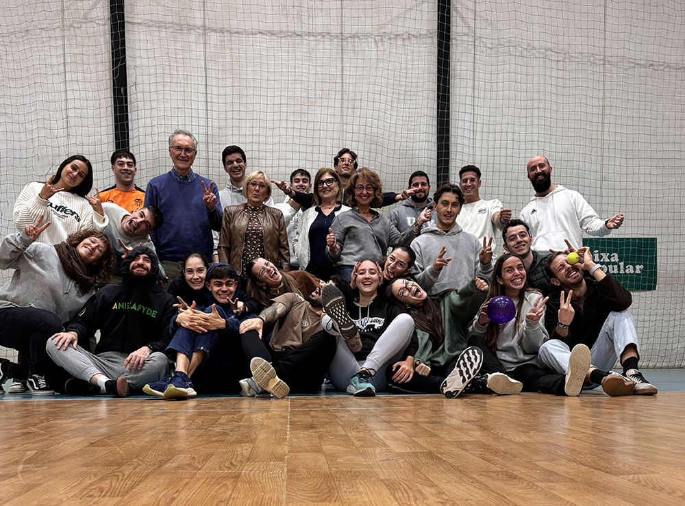 �De patio a patio� conecta al alumnado de MPES con La Magna a trav�s del recreo y el juego