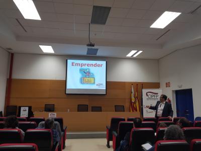 Taller pr�ctico dirigido a profesores de institutos de Benicarl�